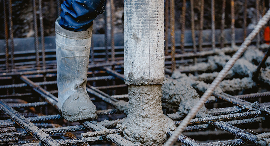 The first concrete cube on the VERNISSAGE project